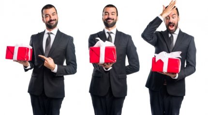 Подарок, который не выбросят: как создать фирменные сувениры с вау-эффектом