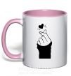 Чашка з кольоровою ручкою Седце із пальців Ніжно рожевий фото