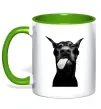 Чашка з кольоровою ручкою Доберман показує язик Зелений фото