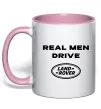Чашка з кольоровою ручкою Real men drive Land Rover Ніжно рожевий фото