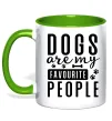 Чашка с цветной ручкой Dogs are my favourite people Лаймовый фото