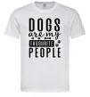 Мужская футболка Dogs are my favourite people Белый фото