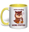 Чашка з кольоровою ручкою Owl be needing more coffee Сонячно жовтий фото