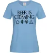 Жіноча футболка Beer is coming Блакитний фото