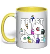 Чашка с цветной ручкой Among Us trust no one Солнечно желтый фото