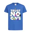 Детская футболка Among Us trust no one Ярко-синий фото