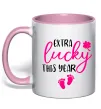 Чашка з кольоровою ручкою Extra lucky this year Ніжно рожевий фото