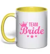Чашка з кольоровою ручкою Team bride crown Лимонний фото