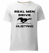 Мужская премиум футболка Real men drive Mustang Белый фото