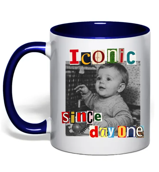 Чашка з кольоровою ручкою Iconic since day one Глибокий темно-синій фото
