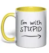 Чашка с цветной ручкой I'M WITH STUPID Лимонный фото