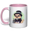 Чашка з кольоровою ручкою Pug jentelman Ніжно рожевий Чашка з кольоровою ручкою Pug jentelman Ніжно рожевий фото