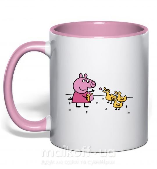 Чашка с цветной ручкой Пеппа кормит уточек Нежно розовый фото
