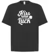 Футболка Оверсайз Kiss me for luck Черный фото
