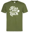Чоловіча футболка Kiss me for luck Оливковий фото