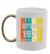 Чашка с цветной ручкой Made in September 1975 50 years of being awesome Золото фото