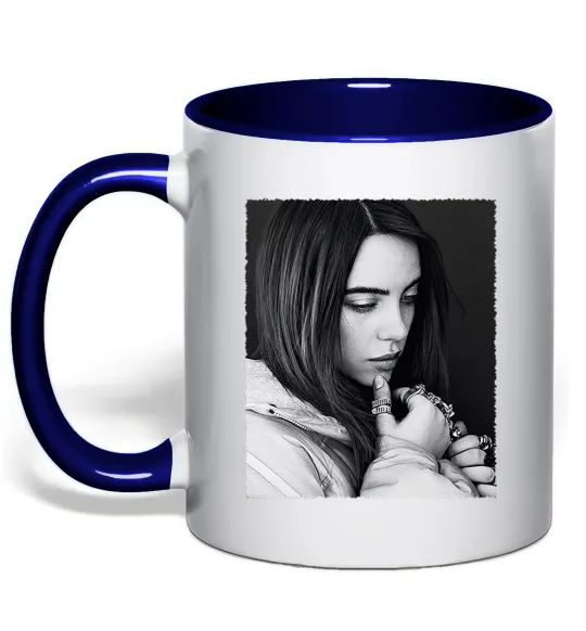 Чашка с цветной ручкой Billie Eilish bw Глубокий темно-синий фото
