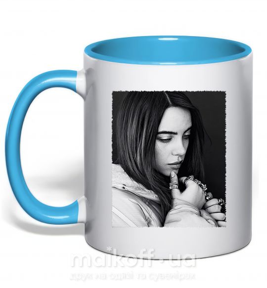 Чашка з кольоровою ручкою Billie Eilish bw Блакитний фото