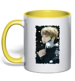 Чашка з кольоровою ручкою