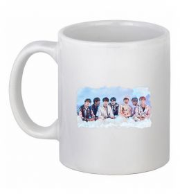 Чашка керамічна BTS в хмарах